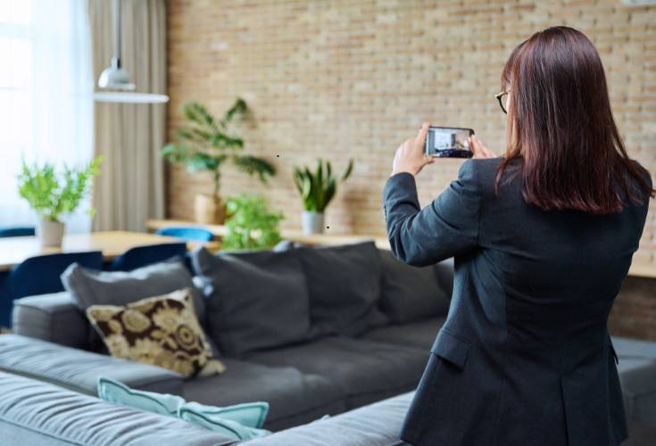 Pros and Cons of Renting Furnished vs. Unfurnished Properties