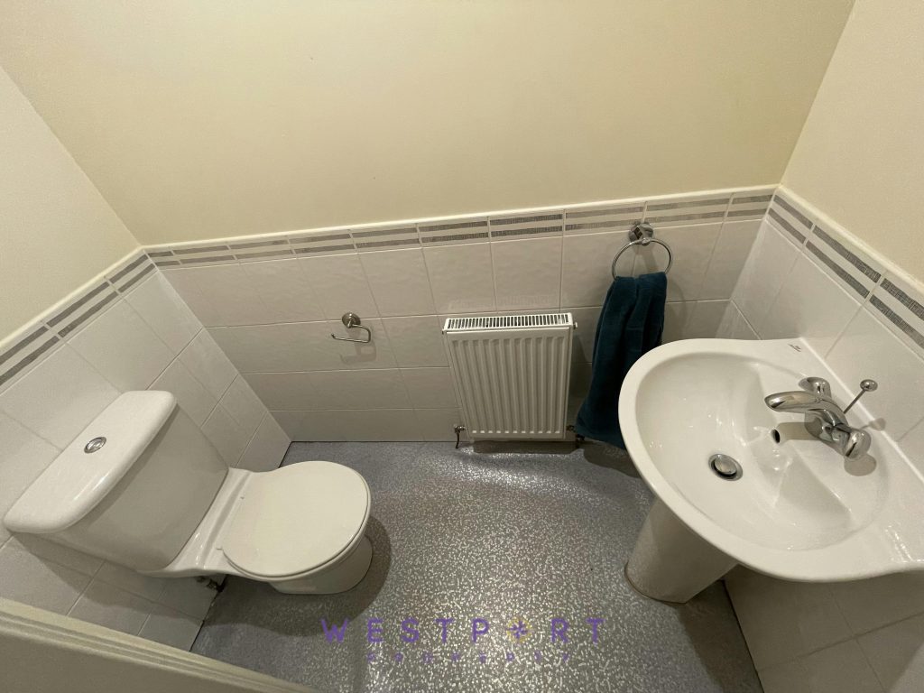 student accomodation bathroom