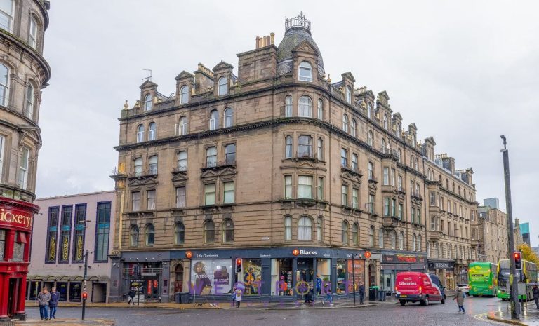 student accomodation commercial street dundee front view